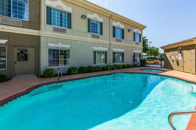 سورست پلاس هتل بای بست وسترن مسکویت