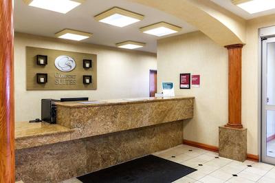 سورست پلاس هتل بای بست وسترن مسکویت