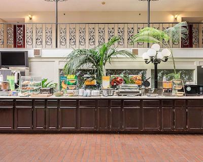 کوالیتی سویتز آیرپرت