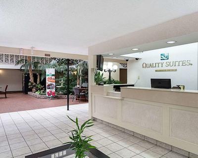 کوالیتی سویتز آیرپرت