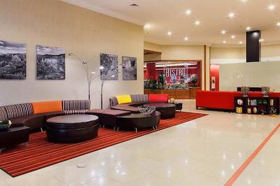 دوبلتری بای هیلتون هتل گراند جونکشن