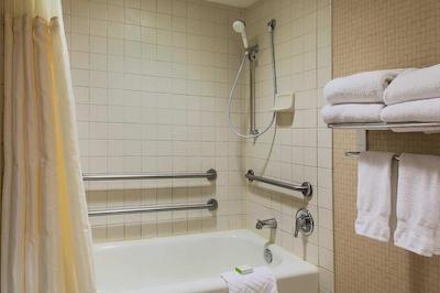 دوبلتری بای هیلتون هتل گراند جونکشن