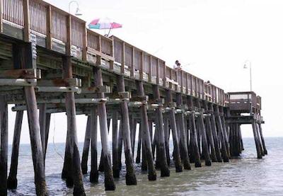 کورتیارد ویرجینیا بیچ اُسینفرنت اسود