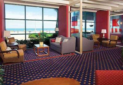 کورتیارد ویرجینیا بیچ اُسینفرنت اسود