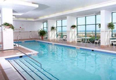 کورتیارد ویرجینیا بیچ اُسینفرنت اسود