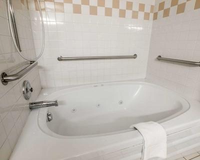 کوالیتی سویتز اُت مسا