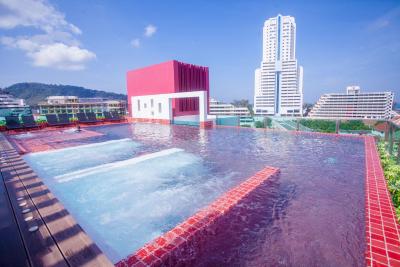 اسلیپ ویت می دیزاین هتل