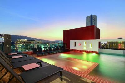 اسلیپ ویت می دیزاین هتل