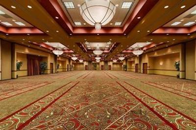 امباسی سویتز نردوست ارکانساز هتل اسپا اند کنونشن سنتر