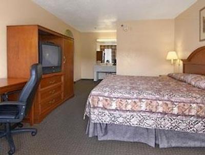 بمنت این اند سویتز لویسویل