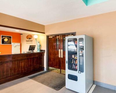 اکنو لج نیر ویچیتا فالز اونت سنتر