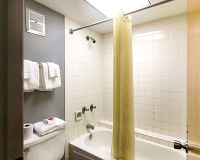 اکنو لج نیر ویچیتا فالز اونت سنتر