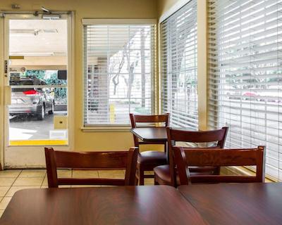 اکنو لج ساکرامنتو