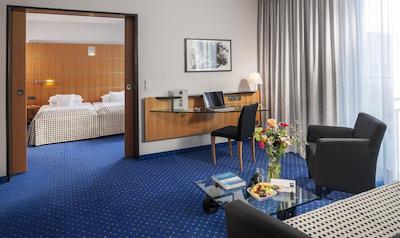 درینت سانسوسی برلین/پتسدام