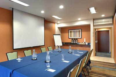 فیرفیلد این بای ماریت اسالت لاک سیتی آیرپرت