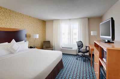 فیرفیلد این بای ماریت اسالت لاک سیتی آیرپرت