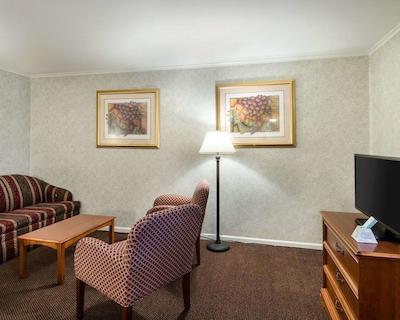 اکنو لج این اند سویتز