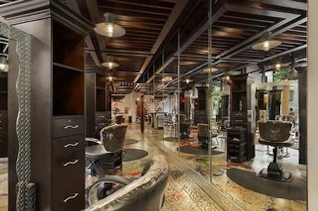 امباسی سویتز وینستون اسالم