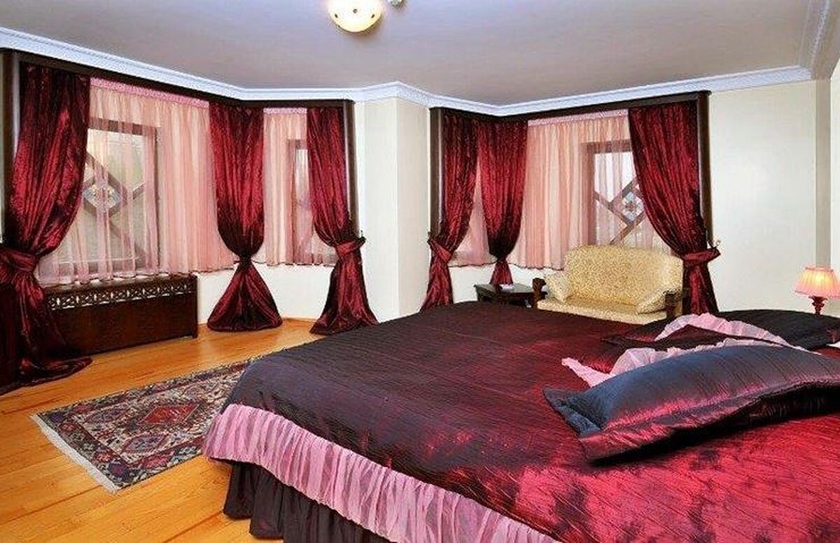 وای ‌وی بوتیک هتل