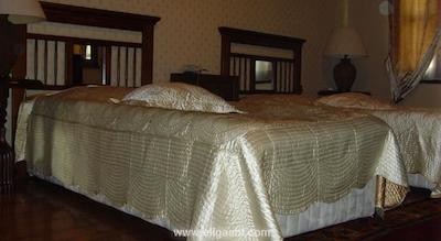 انگورا هاوس هتل