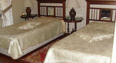 انگورا هاوس هتل