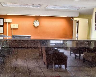 اکنو لج ریچمند وست براد