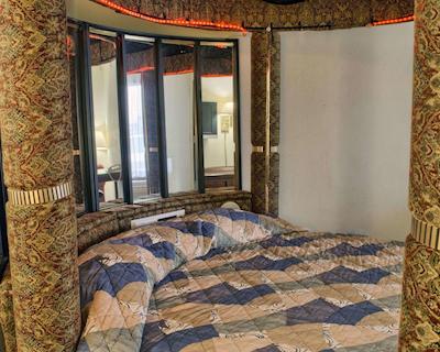 اکنو لج ریچمند وست براد