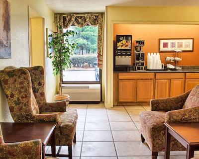 اکنو لج ریچمند وست براد