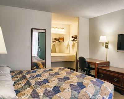 اکنو لج ریچمند وست براد