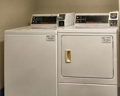 اکنو لج ریچمند وست براد