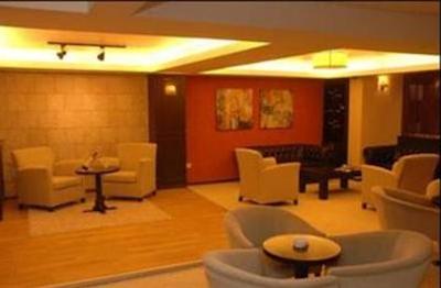 هتل ابرو نکاتیبی