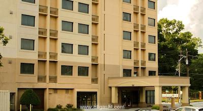 هتل ابرو نکاتیبی