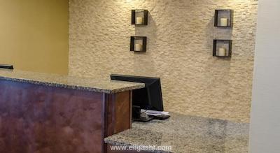 هتل ابرو نکاتیبی