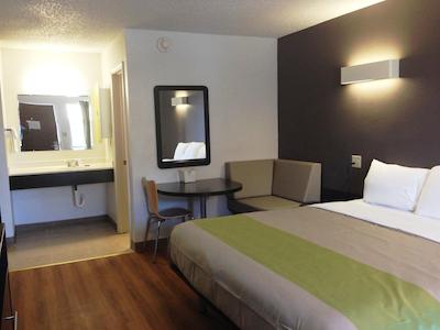 استودیو 6 اُکلاهما سیتی آیرپرت