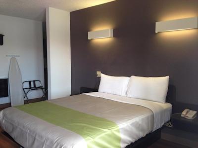 استودیو 6 اُکلاهما سیتی آیرپرت