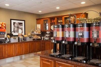 هامپتون این اند سویتز ادیسُن