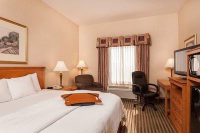 هامپتون این اند سویتز ادیسُن