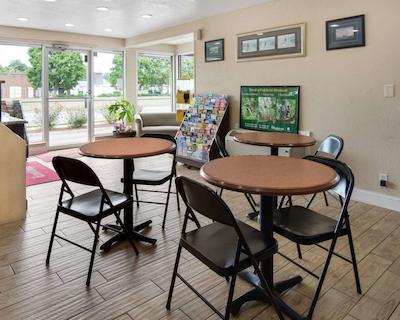 اکنو لج تون سنتر