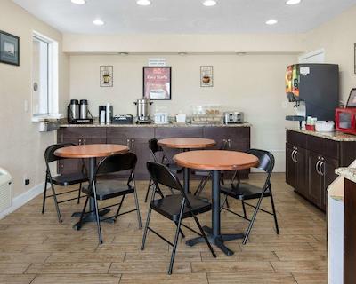 اکنو لج تون سنتر