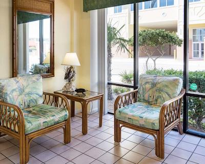 اکنو لج اُن د اُسین