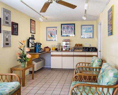 اکنو لج اُن د اُسین