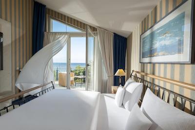 درینت استراندهتل بینز/روجن