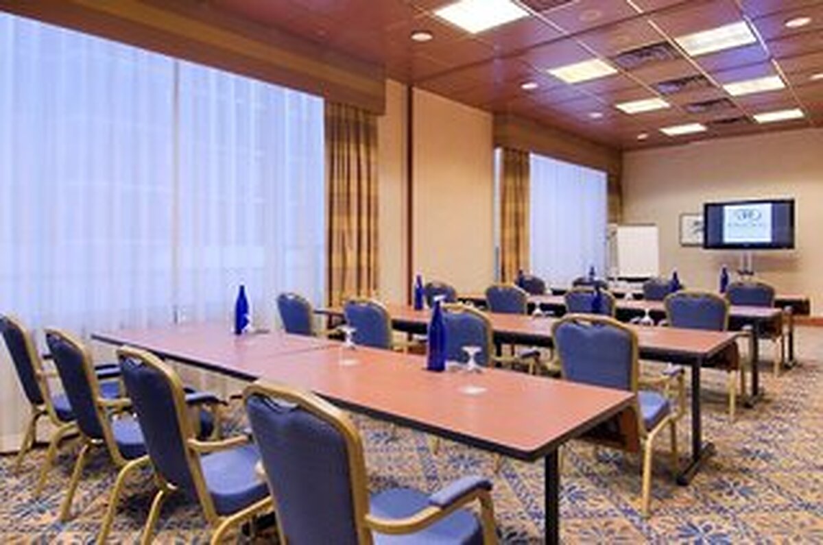 هیلتون چیکاگو/مانیفیسنت میل سویتز