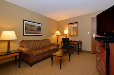 هامپتون این اند سویتز کارسُن سیتی