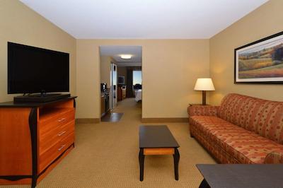 هامپتون این اند سویتز کارسُن سیتی