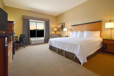 هامپتون این اند سویتز کارسُن سیتی