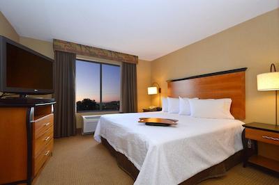 هامپتون این اند سویتز کارسُن سیتی