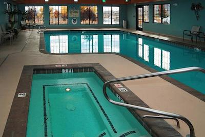 هامپتون این اند سویتز کارسُن سیتی