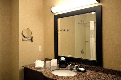 هامپتون این اند سویتز کارسُن سیتی