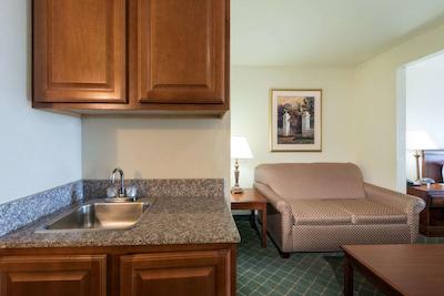 رامادا گاتسویل